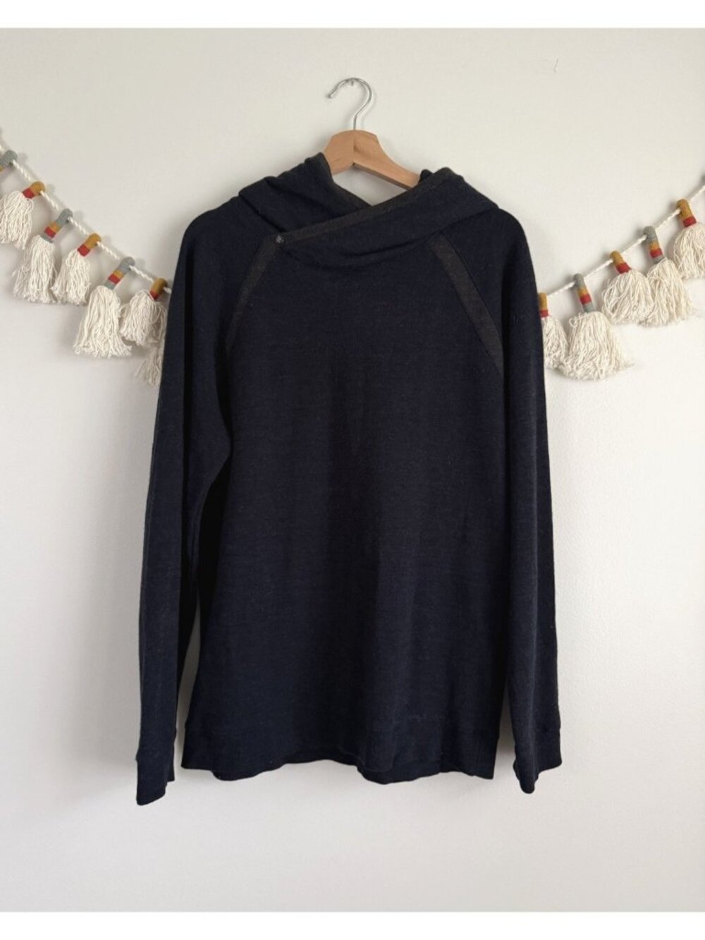 We Norwegians Merino Wool Navy Funnel Neck Long Sleeve Sweatshirt Layering L